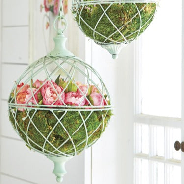 Hanging Sphere (set of 2)